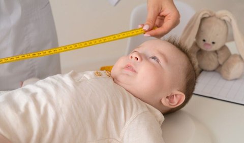 Mengukur Pertumbuhan Bayi: Tinggi, Berat Badan, dan Lingkar Kepala