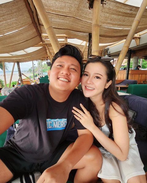 10 Potret Bella Bonita dan Denny Caknan Babymoon ke Bali, Bumil Cantik Tetap Tegar Meski Baru Keguguran Satu Anak Kembarnya