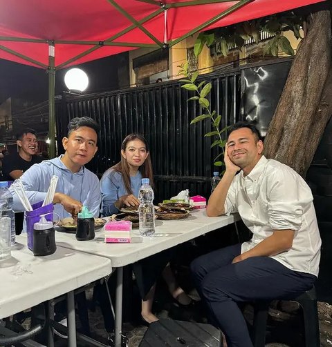 Tampil Kasual, Ini Deretan Penampilan Santai Gibran dan Selvi Ananda Makan Malam di Warung Kaki Lima Bareng Raffi Ahmad