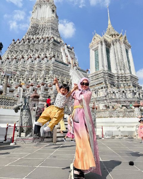 Momen Keseruan Ria Ricis Liburan ke Thailand Bersama Moana, Teuku Ryan 'Hati-hati Yah'