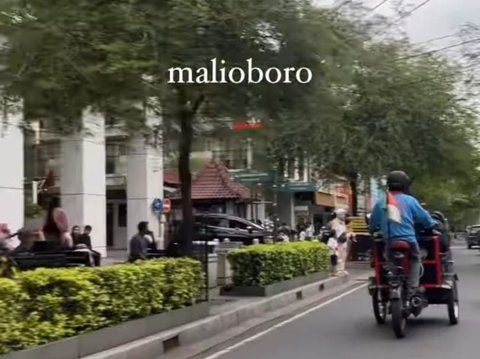 Potret Manis Tissa Biani dengan Kekasih di Kampung Halaman, Jalan-jalan Naik Bentor