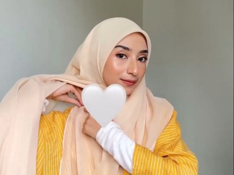 Tutorial Hijab Curve to Cover the Chest for a Girly Look