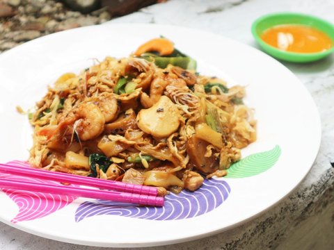 5. Resep Kwetiau Goreng Seafood