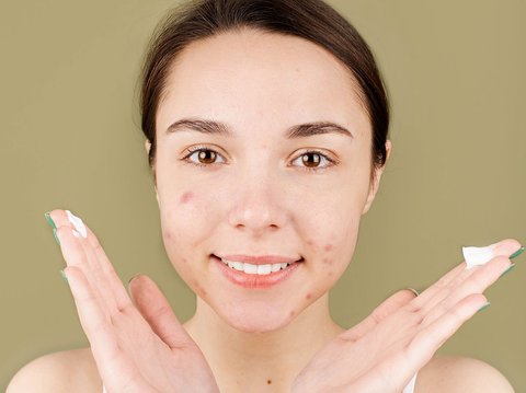 Cleansing Balm vs Makeup Wipes, Mana yang Terbaik untuk Bersihkan Wajah?
