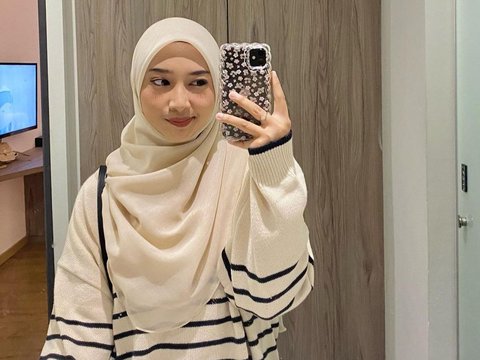 Elegant and Chest-Covering Square Hijab Tutorial