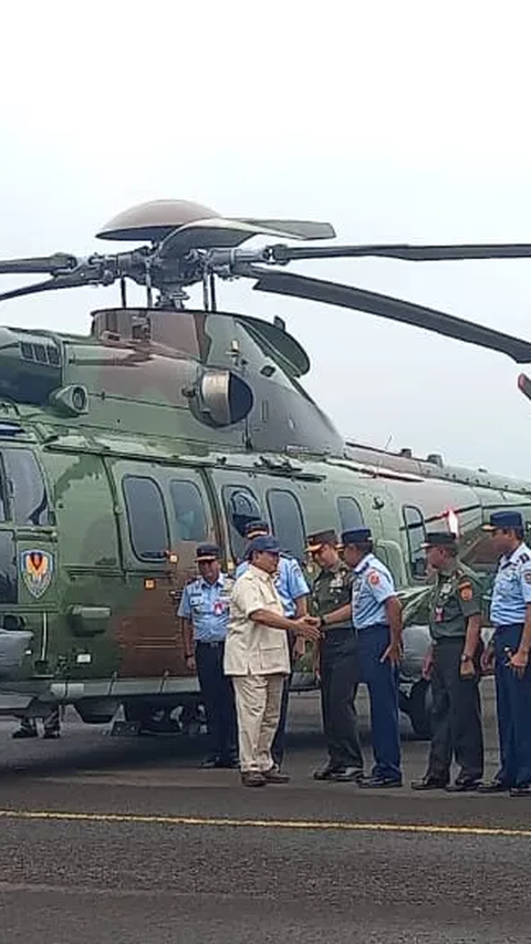 Detik-Detik Prabowo Dikawal Naik Helikopter di Lanud Atang Sendjaja Bogor