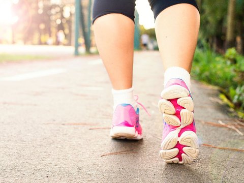 Learn Beneficial Walking Techniques for Health, Don't Just Count Steps!