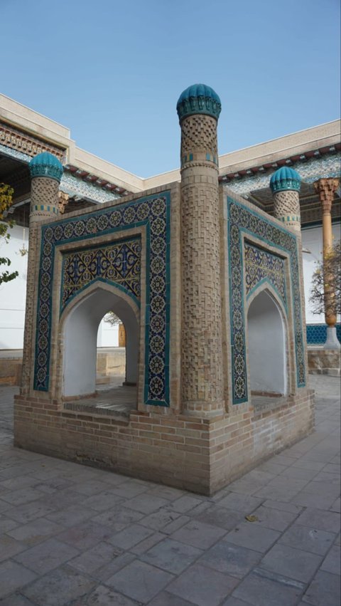 Bahauddin Naqshband Complex: Sufi Mausoleum Known as the 'Mecca of Central Asia'