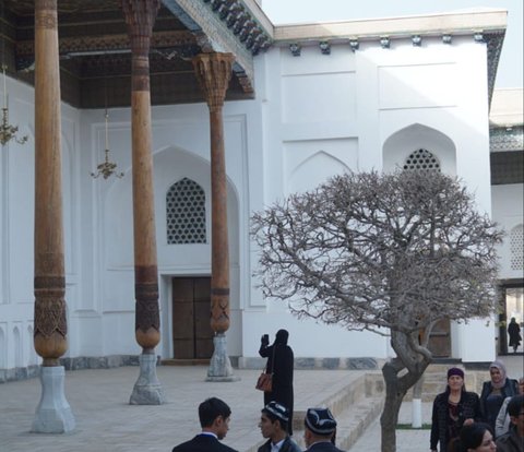 Bahauddin Naqshband Complex: Makam Sufi yang Dijuluki 'Mekkah di Asia Tengah'