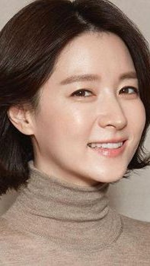 1.Profil Lee Young Ae