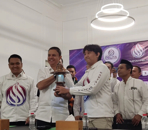 Partai Pelita Dukung Anies Baswedan, Kapten Timnas Diberikan Lentera