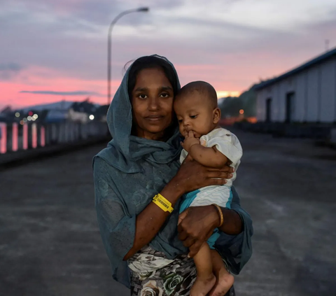 FOTO: Lonjakan Pengungsi Rohingya Kembali Tiba di Aceh, Ada 400 Lagi yang Baru Datang Mendarat di Pantai Pidie