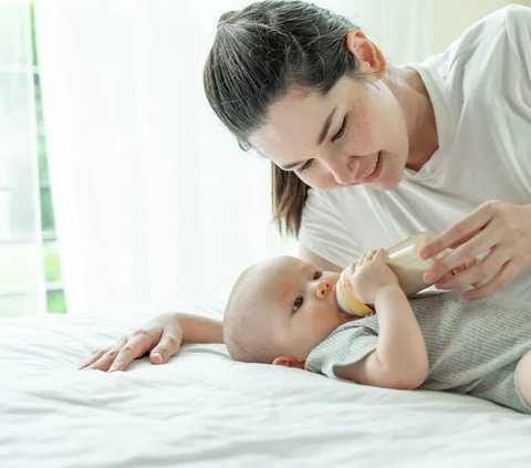 Kenali Kondisi dan Tanda Terjadinya Overfeeding pada Bayi