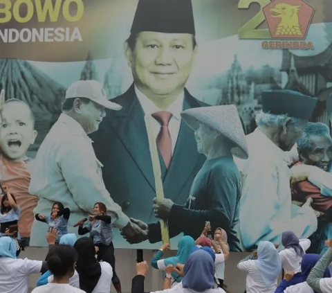 Prabowo Jawab Nyinyiran Cuma Jual Jokowi di Kampanye: Aku Timnya, Masa Jualan Orang Lain