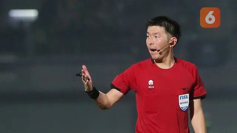 FOTO: Serius Benahi Kualitas Sepakbola Indonesia, PSSI Datangkan Wasit Jepang untuk Pimpin BRI Liga 1, Berikut Penampakan Sosoknya