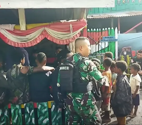 Antusias Warga Saat Prajurit TNI Pulang Tugas dari Papua, Para Bocah Melambaikan Tangan