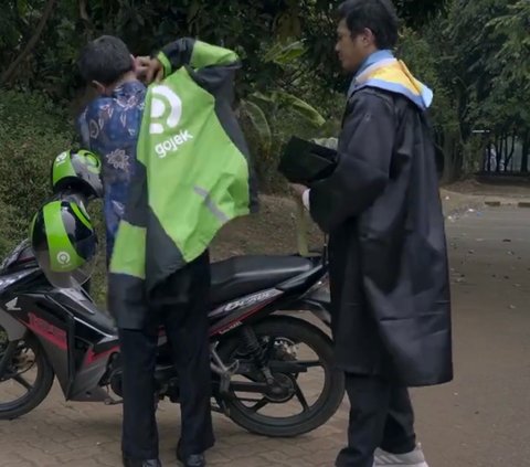 Masih Ingat Kisah Anak Driver Ojol yang Dapat Beasiswa? Begini Kabarnya yang Kini Bekerja di Perusahaan Ternama