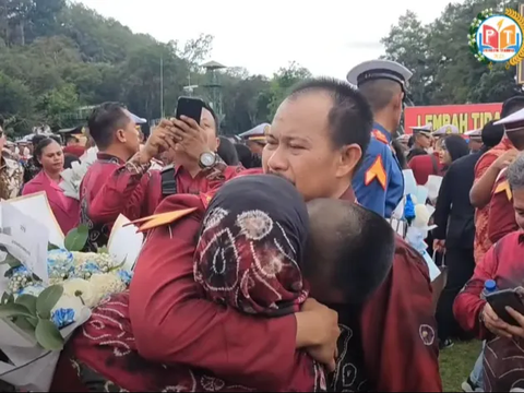 Pangkat Aiptu, Ayah Polisi Sumringah Sang Anak Wisuda Prabhatar Akademi TNI-Akpol 2023