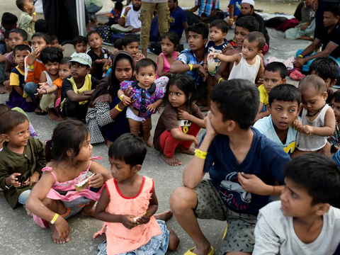 Jokowi soal Pengungsi Rohingya: Kita Tampung Sementara