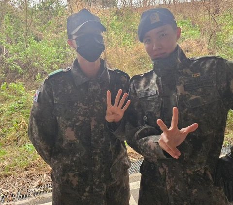 Selamat Jalan, RM dan V BTS! Perjalanan Mereka Menuju Wajib Militer