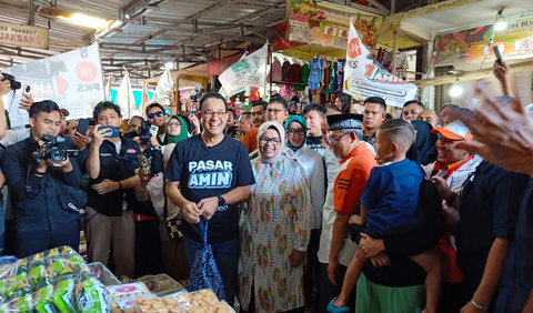 Anies di Pasar Kepuh Kuningan