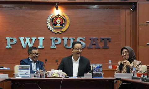 Anies di Diskusi PWI