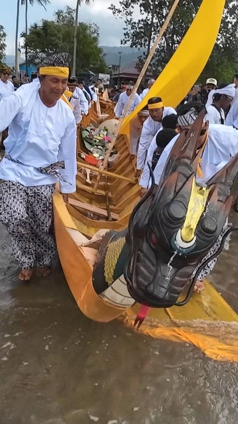 Festival Sekerat, Mengenal Budaya Kutai di Laut