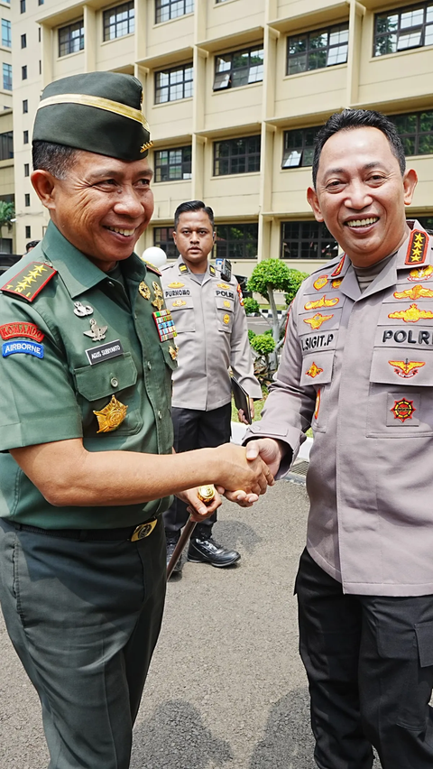 Panglima TNI Jenderal Agus-Kapolri Sigit