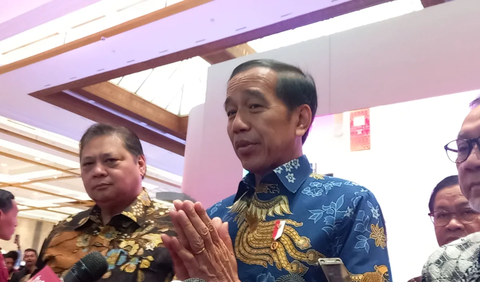 Presiden Jokowi ditanya surat pengunduran diri Wamenkumham