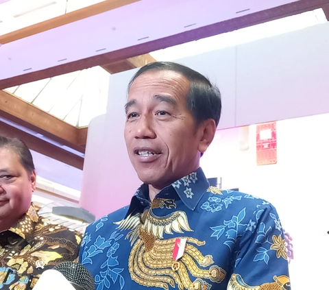 Presiden Jokowi ditanya surat pengunduran diri Wamenkumham