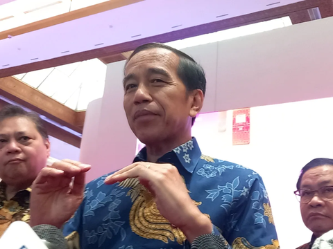 Presiden Jokowi ditanya surat pengunduran diri Wamenkumham