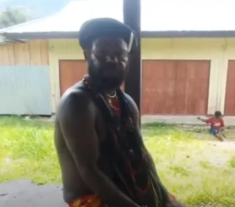 Prajurit Kopassus Ini Akan Pulang Tugas dari Papua, Panglima Perang Moro Kogoya Meminta Barang-barang yang Ada di Pos 'Semua Satu Pos Kasih'