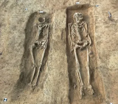 Makam Kuno Pasangan Suami Istri Ditemukan Penuh Harta Karun, Begini Isinya