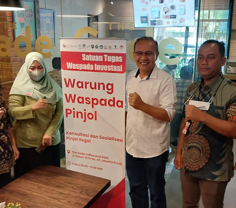 Satgas Waspada Investasi kembali membuka Warung Waspada Pinjol Ilegal di The Gade Coffee and Gold, Jakarta Pusat, Jumat (16/9/2022).