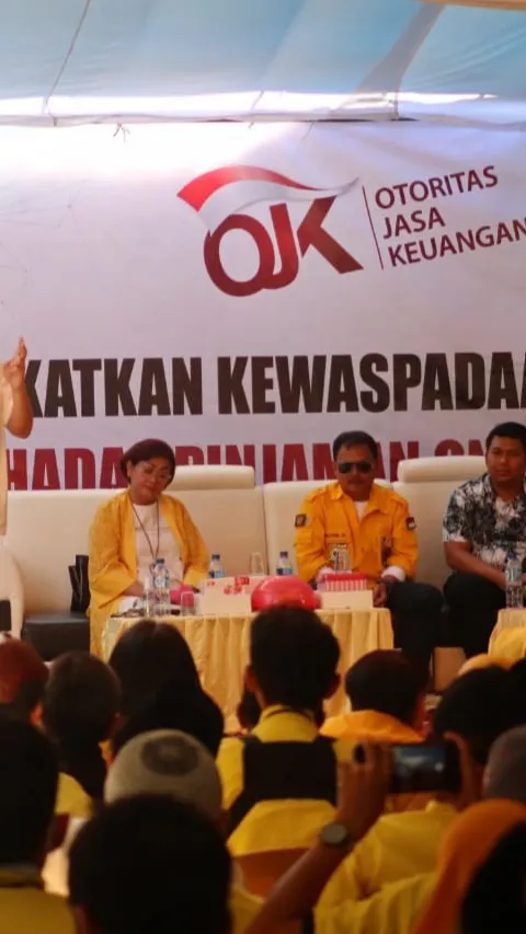 Sosialisasi bahaya pinjol Ilegal oleh OJK dan Komisi XI DPR RI di Banyuwangi (Istimewa)