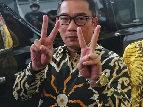 Ridwan Kamil meminta pemilih muda tidak apatis mengenai Pemilu.