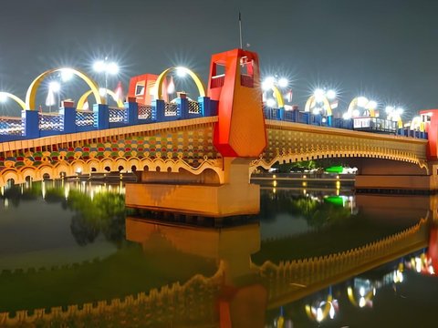 Pesona Jembatan Kaca Berendeng di Tangerang, Keindahan di Atas Sungai Cisadane yang Sarat Makna