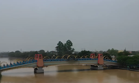 Jembatan ini jadi ikon di Kota Tangerang