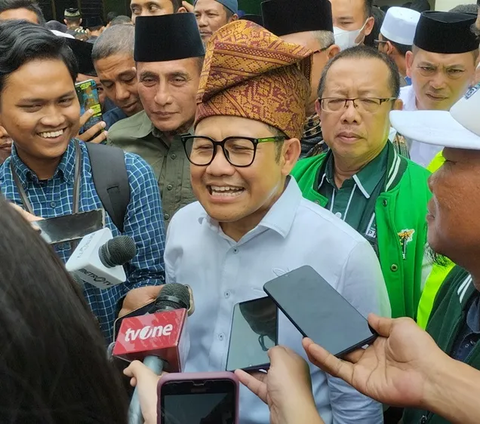 Cak Imin Umrah Sebelum Debat Cawapres