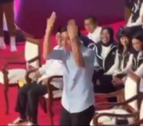 Video Jelas Gibran Sampai 'Terbakar' Minta Pendukungnya Bersorak saat Prabowo Jawab Anies Singgung MK