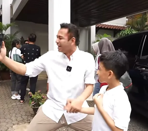 Potret Seru Playdate Duo Ganteng Rafathar Bareng Jan Ethes, Main Biliar Hingga Tanding Basket