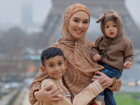 Deretan Foto Liburan Seru Kartika Putri dan Keluarga, Potret yang Terakhir jadi Sorotan