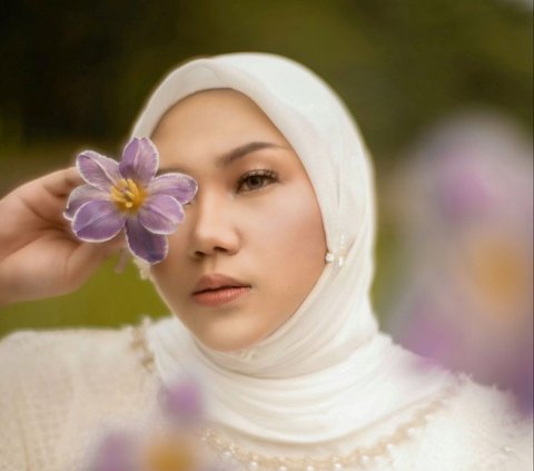 Curahan Hati Alya Zurayya di Album 'Terbentur Terbentuk'