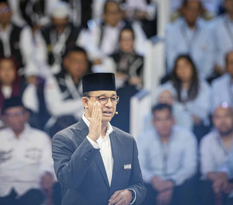 Anies Perkenalkan Program Bansos Plus, Apa Itu?