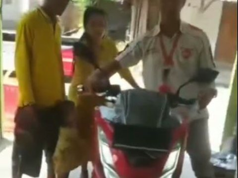 Viral Istri Merengek karena Motor Baru Bukan Atas Nama Dirinya, Endingnya Membingungkan