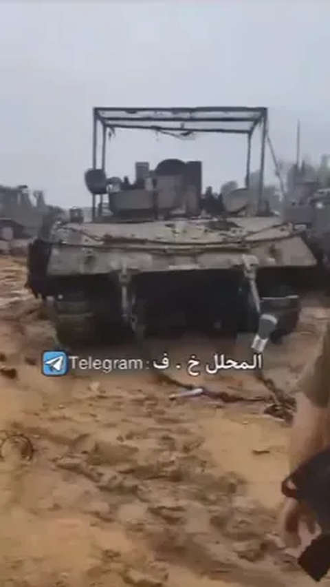 Baru-baru ini beredar sebuah video yang memperlihatkan tank-tank Israel yang tampak tidak biasa. <br>
