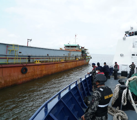 Menteri KKP Sebut Pelaku Maling Ikan Punya Rumah di Pantai Indah Kapuk