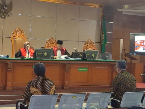 Terbukti Terima Suap, Mantan Wali Kota Bandung Yana Mulyana Divonis 4 Tahun Penjara