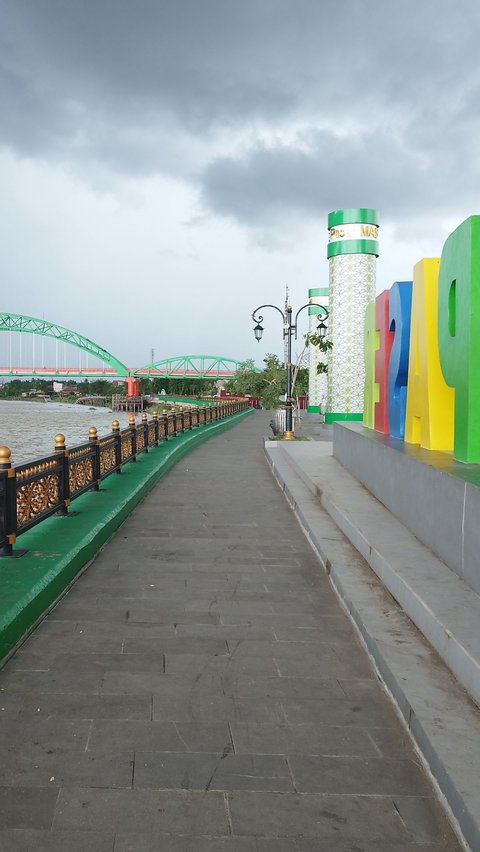 Taman Tepian Siring Kandilo, Ruang Terbuka yang Nyaman di Kabupaten Paser