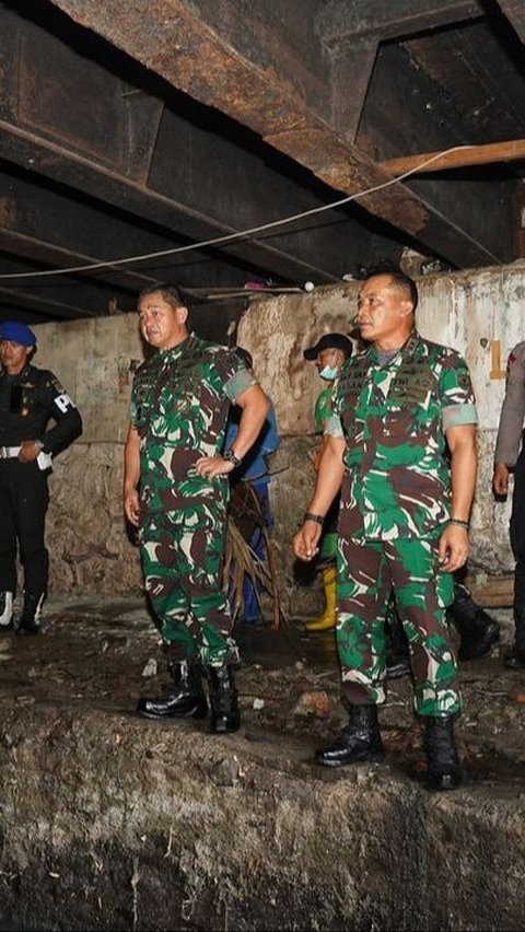 Maruli  juga didampingi oleh Pangdam Jaya Mayjen TNI Mohamad Hasan.